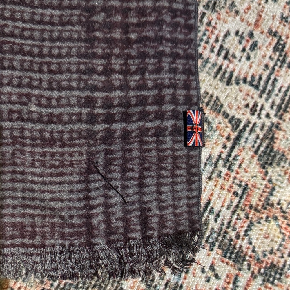 Hudson Scarf 100% Silk